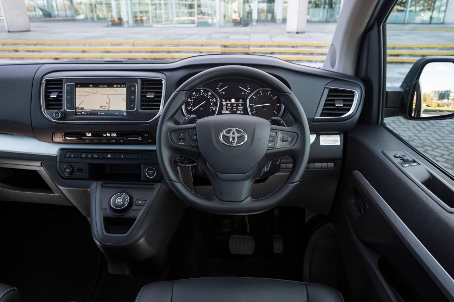 Торпедо Toyota ProAce Verso VIP 2018 года  (UK) (фото 25 из 30)